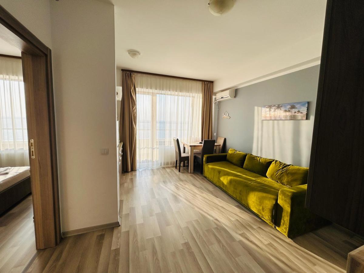 Catalina Summerland Apartaments Mamaia Nord エクステリア 写真