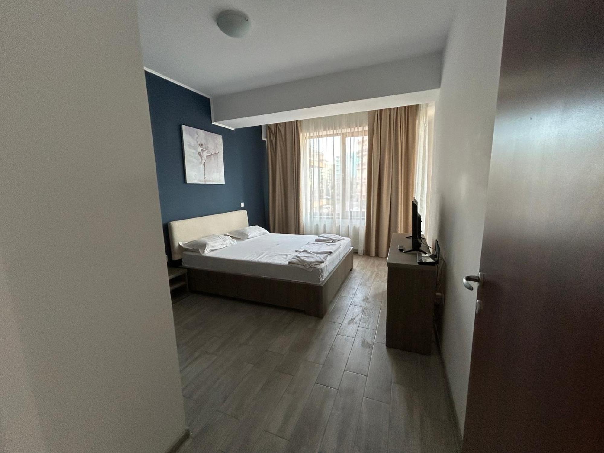 Catalina Summerland Apartaments Mamaia Nord エクステリア 写真