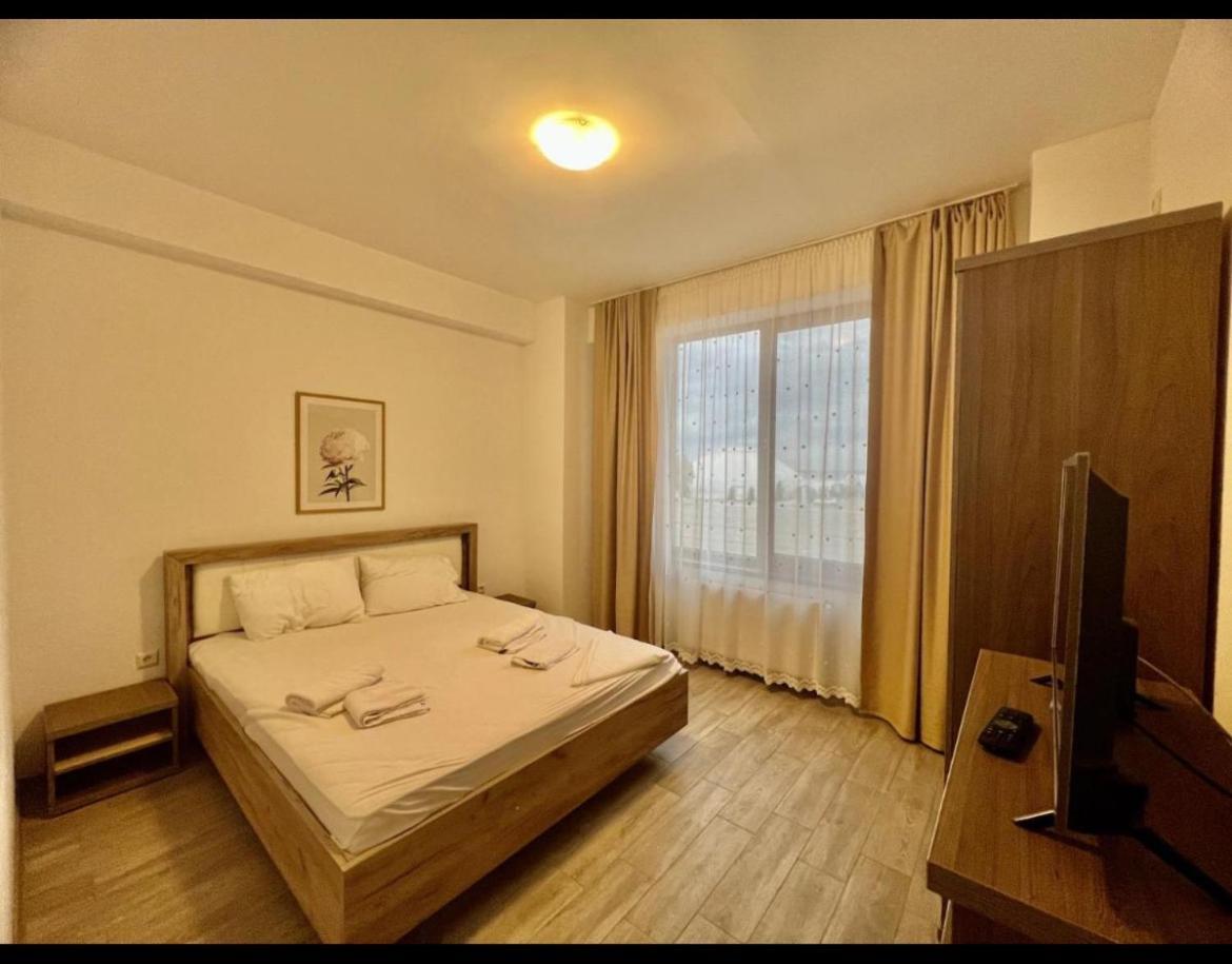 Catalina Summerland Apartaments Mamaia Nord エクステリア 写真