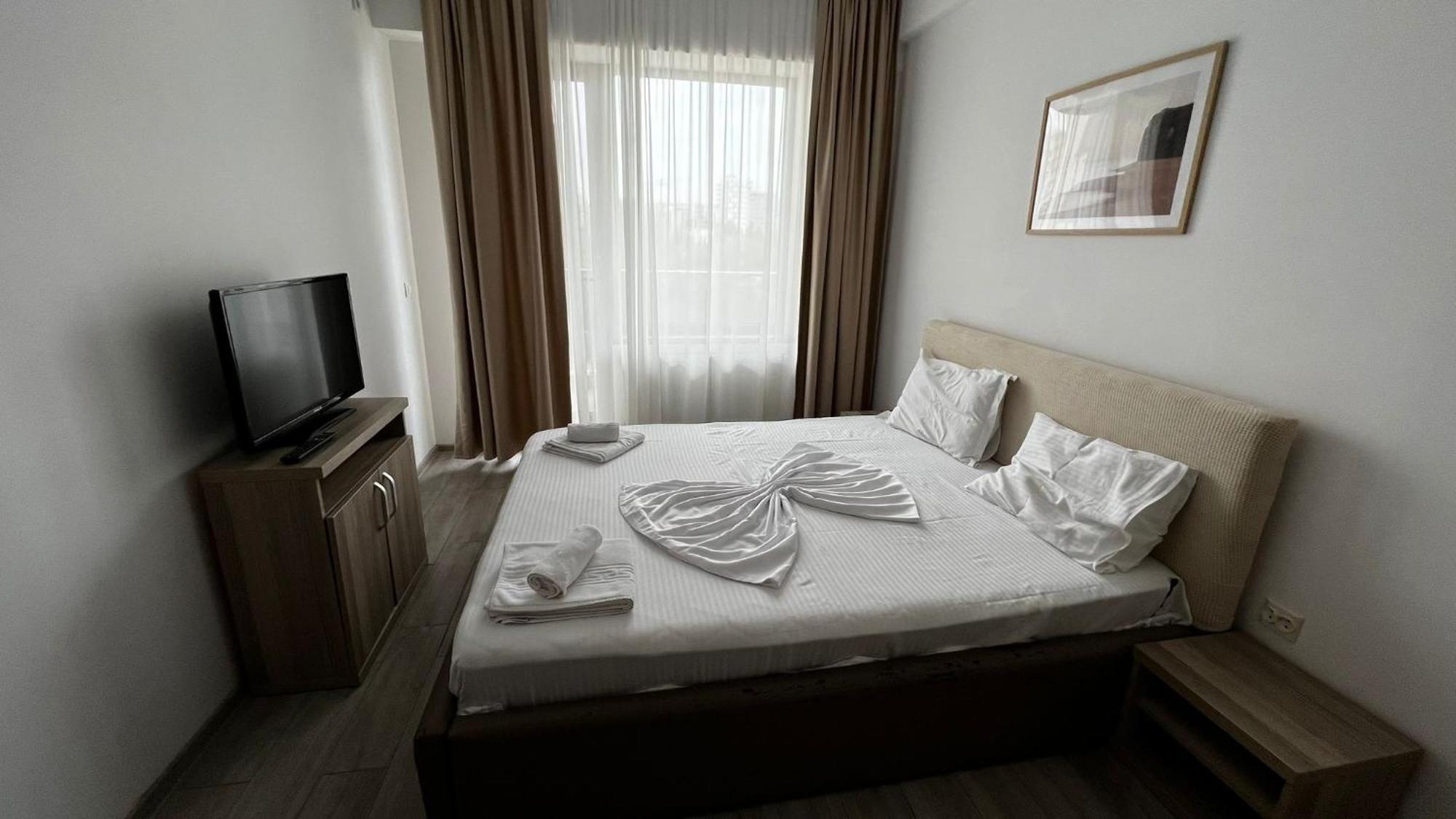 Catalina Summerland Apartaments Mamaia Nord エクステリア 写真