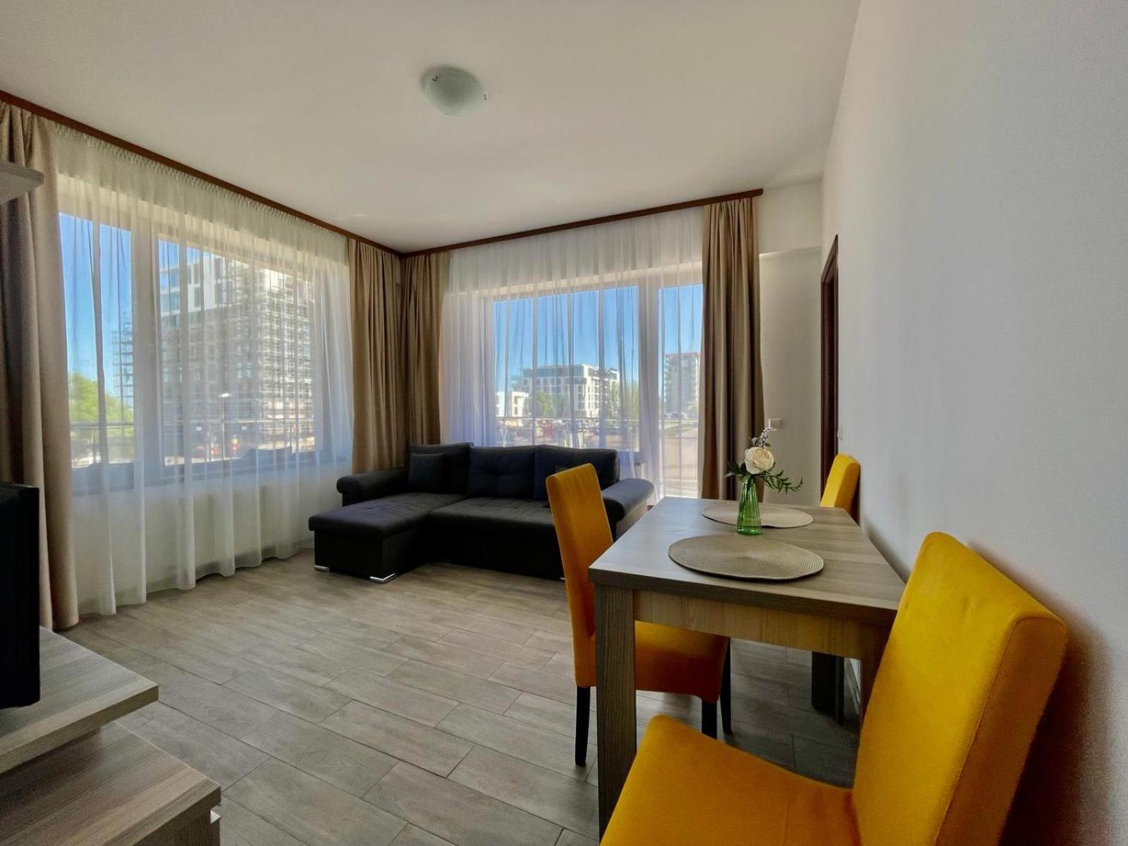 Catalina Summerland Apartaments Mamaia Nord エクステリア 写真