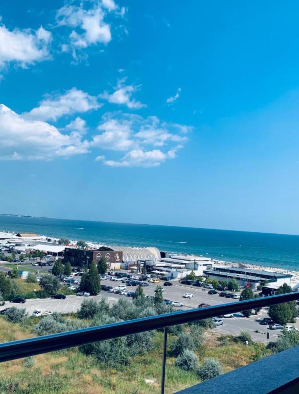 Catalina Summerland Apartaments Mamaia Nord エクステリア 写真